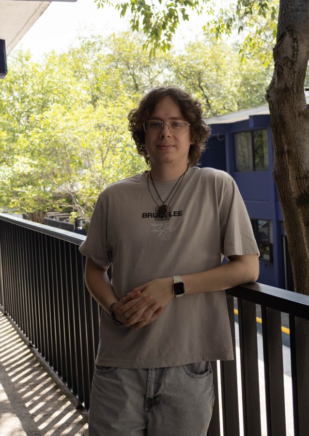Retrato de Abdiel Contreras, estudiante de Animación Digital y Videojuegos